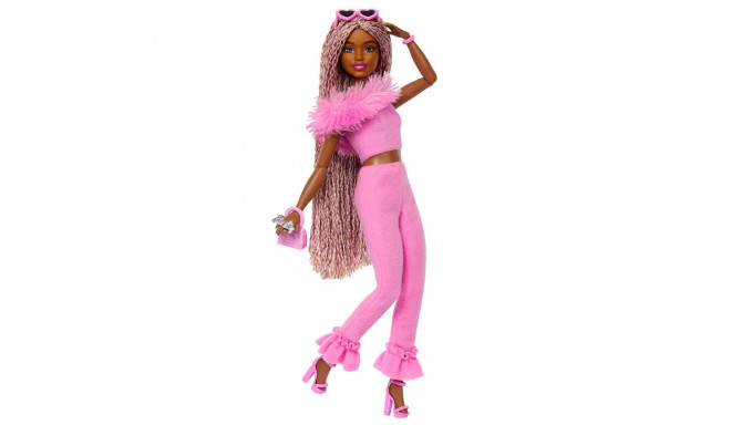 Barbie Deluxe Style nukk #4 pehme roosa kombinesoon, roosa ja pruuni patsidega juuksed