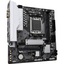 GigaByte B650M GAMING WIFI6E (black/silver) - Socket AM5