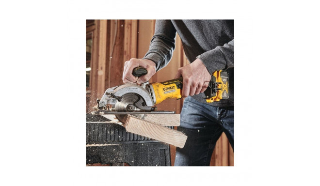 DCS571N-XJ COMPACT CIRCULAR SAW
