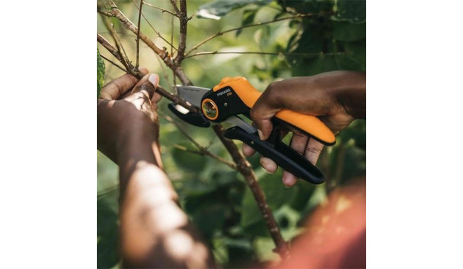 Fiskars Plus PowerLever pruning shears Anvil Black, Orange