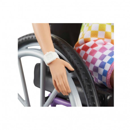 Lalka barbie fashionistas na wózku strój w kratkę