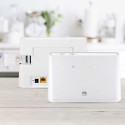 "Huawei B311-221 4G Router 2 white"