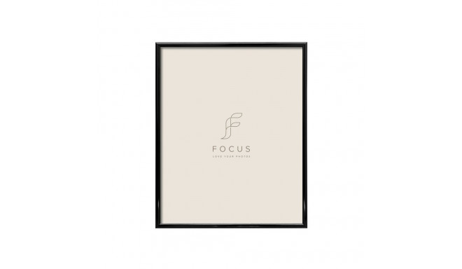 Focus Lily 20x25, must