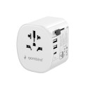 Grounded universal trav adapter 15W