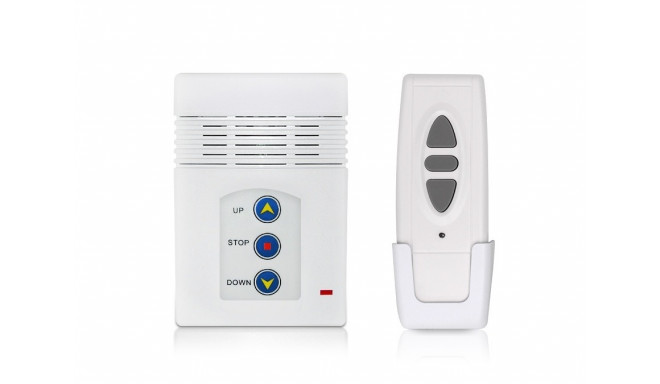 The Mustang MC-562 is a manual pull-down projection screen commonly used in classro