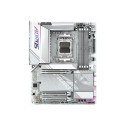 Gigabyte X870E AORUS ELITE WIFI7 ICE |