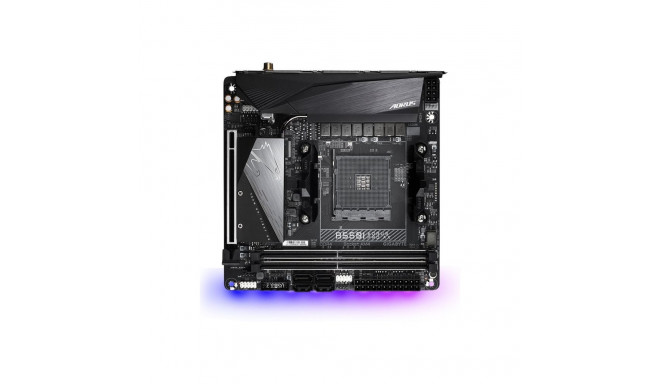 GIGABYTE B550I AORUS PRO AX AM4 DDR4 2xM.2 4xSATA WiFi DP HDMI mITX emaplaat