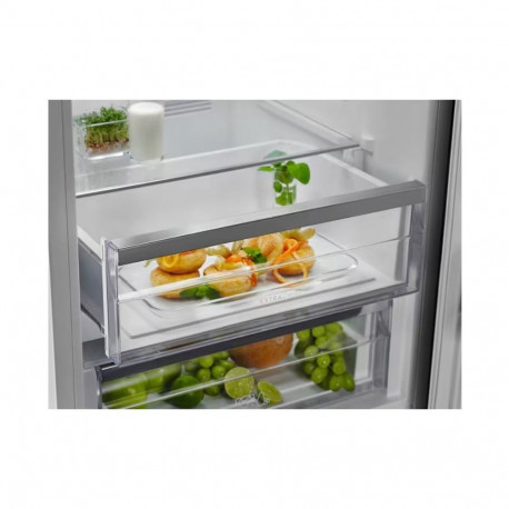 Refrigerator-freezer ELECTROLUX LNT7ME36K2