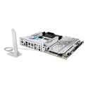 Mainboard|ASUS|AMD X870|SAM5|ATX|Memory DDR5|Memory slots 4|1xPCI-Express 4.0 16x|1xPCI-Express 5.0 