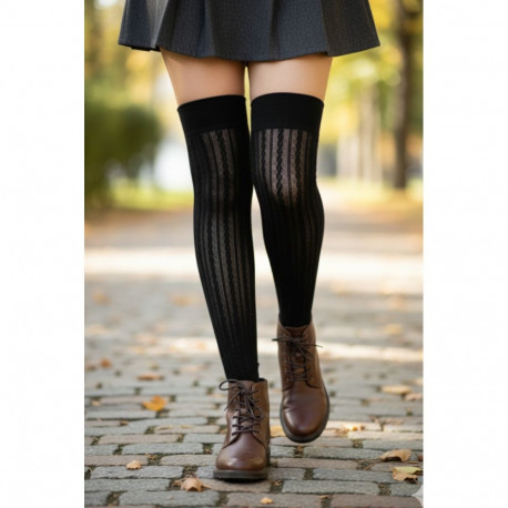 SOKISAHTEL Pierre Mantoux TICHE musta värvi ülepõlvepõlvikud 444