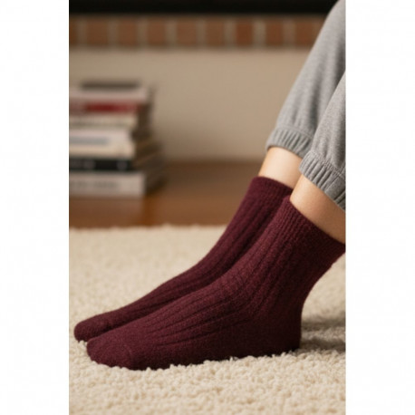 SOKISAHTEL CATHERINE tumepunased pehmed sokid 444