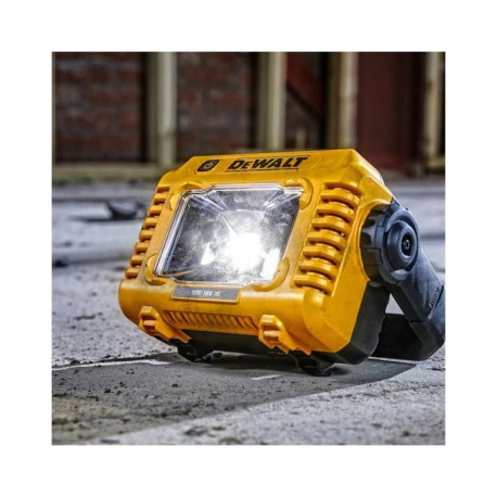 XR kompaktne töövalgusti DCL077-XJ