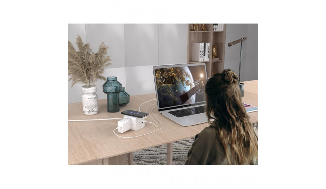 Voolukaabel Microconnect Power Cube, 3 x Schuko / USB-C / USB-A / QI