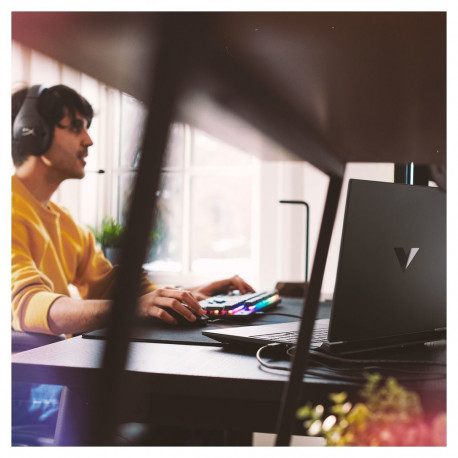 "HP Victus Gaming 15,6"" FHD 144Hz IPS i5-13420H 16GB/512GB RTX4050 kein Betriebssystem 15-fa2705ng"