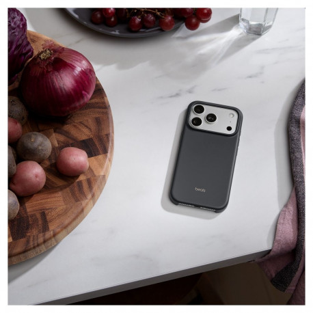 Beats ümbris iPhone 17 Pro MagSafe'i ja kaamerajuhtimisega, graniithall