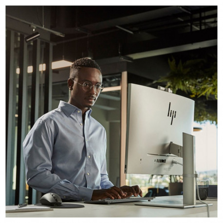 HP EliteOne 870 G9 kõik-ühes arvuti Intel Core i5-14500 68,58cm 27-tolline 16GB 512GB/SSD W11P 1-aas