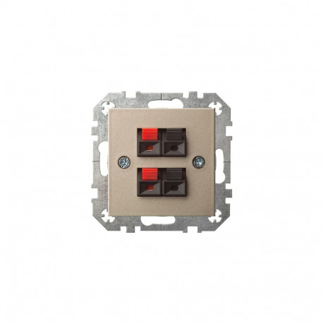 EPSILO pistik kahe kõlari ühendamiseks