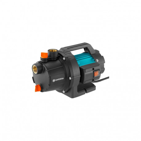 "Gardena Gartenpumpe 3000/4 600 Watt"
