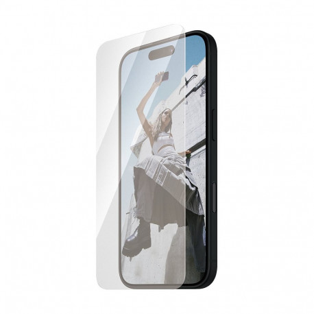"SAFE. by PanzerGlass Screen Protector iPhone 16/15 UWF"