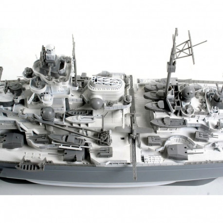 Model plastikust laev tirpitz 1:350