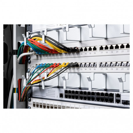 "CAT 6 U-UTP Slim Patchkabel, 2 m, Schwarz"