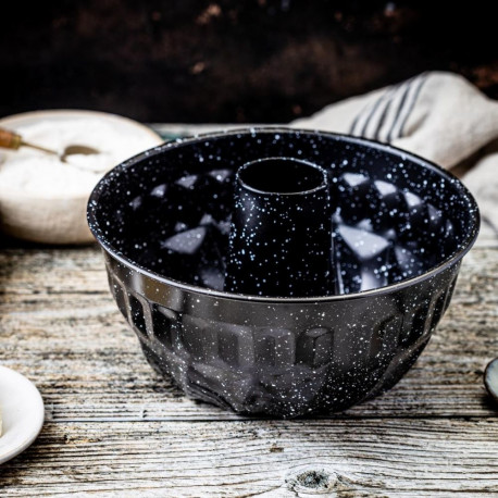 Forma, metalowa, okrągła z dziurką, z powłoką nieprzywieralną, czarna, średnica 22 cm, klausberg, kb