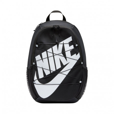 Nike seljakott IO8733 010 Heritage Sweep, must