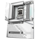 Gigabyte X870 Aorus Stealth ICE