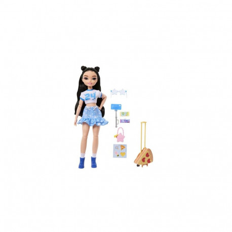 Barbie Dream Besties Weekend Getaway Renee Fashion Doll with 7 Travel Themed Accessories