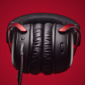 HyperX Cloud III must/punane mängurikõrvaklapid