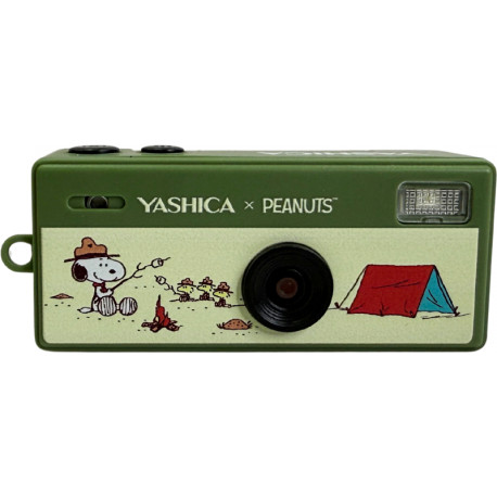 Yashica Funtastic Keychain Camera Snoopy's Summit