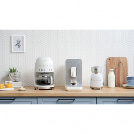 Smeg espresso kohvimasin Collection BCC11WHMEU, valge
