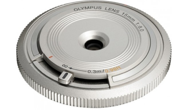 Olympus kerekork-objektiiv 15mm f/8.0, hõbedane
