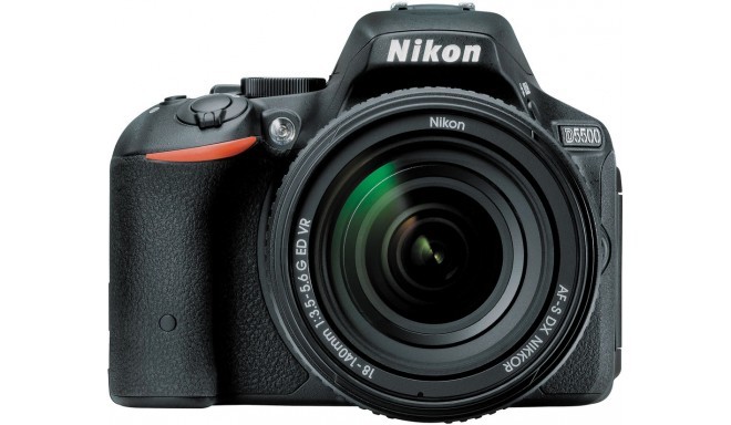 Nikon D5500 + 18-140mm VR, black