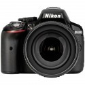 Nikon D5300 + 18-105mm VR Kit, must