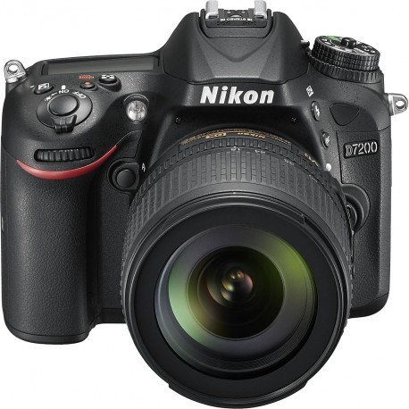 Nikon D7200 + 18-105mm VR II Kit