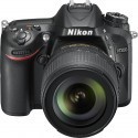 Nikon D7200 + 18-105mm VR II Kit, must